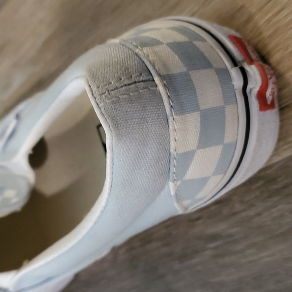 Vans slip ons size 6.5 mens and 8 in Womens. - Picture 5 of 8